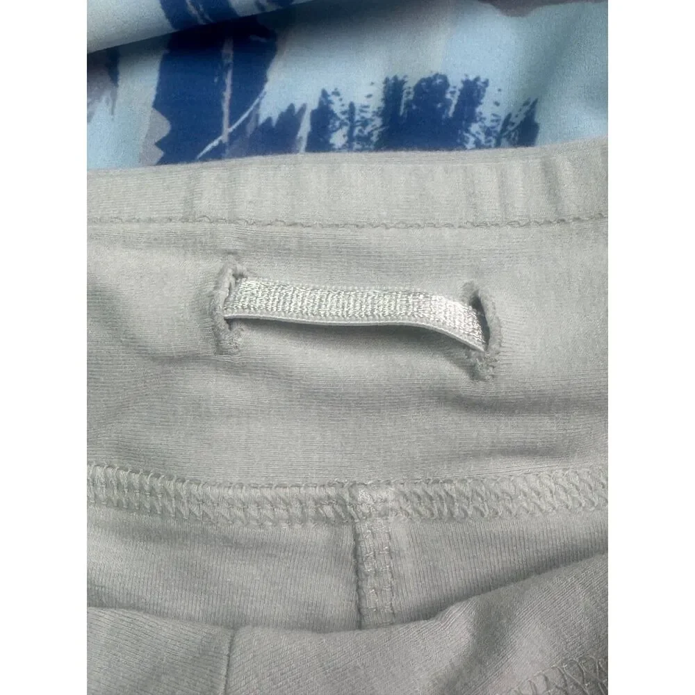 TASC Performance Turquoise/Navy/Gray/White Printed Skirt/Skort, Sz L